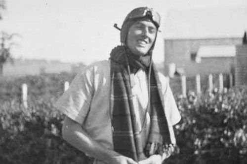 misterhiropon's tweet image. 飛行士時代の話も執筆されているしね。「飛行士たちの話」の原題“Over to You”って、無線連絡の際の「(◯◯です)どうぞ」の意味があるのね。
#RoaldDahl　
#GoingSolo
#OvertoYou