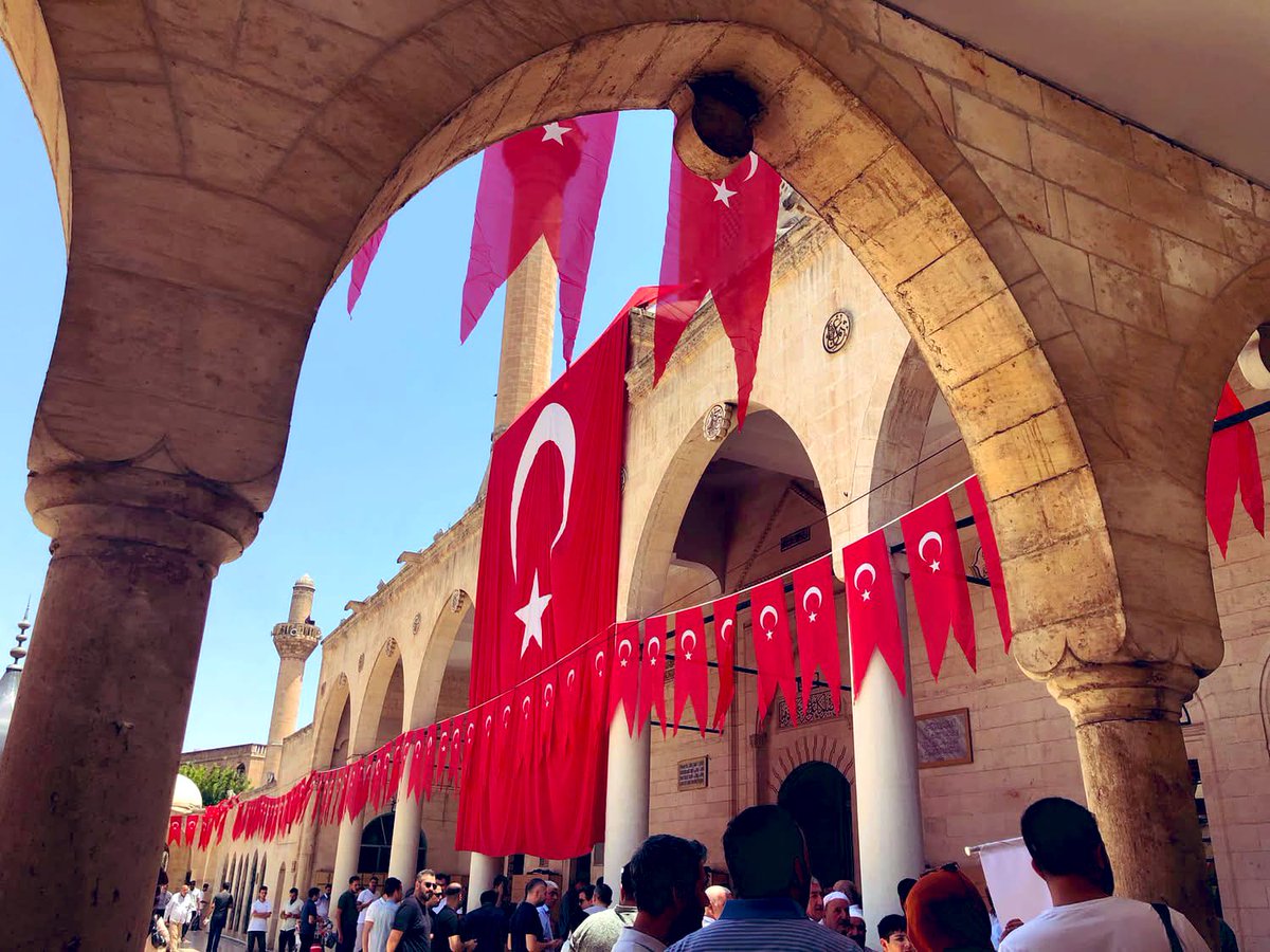 Aziz Milletimizin devletine, vatanına ve istiklaline sahip çıkarken destan yazdığı 15 Temmuz Demokrasi ve Milli Birlik Günü’nde şehit düşen kahramanlarımızı rahmetle anıyor, gazilerimize şükranlarımı sunuyorum.

#15TemmuzMilletinZaferi🇹🇷
#15TemmuzDestanı #15TemmuzuUnutma