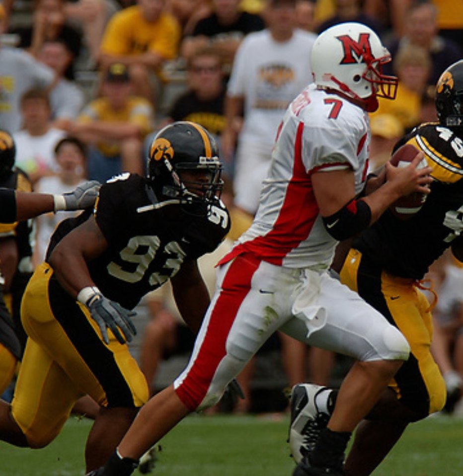 LegacyHawks's tweet image. Happy Birthday to Jory Helms! Enjoy your day. Go Hawks! #LegacyHawk