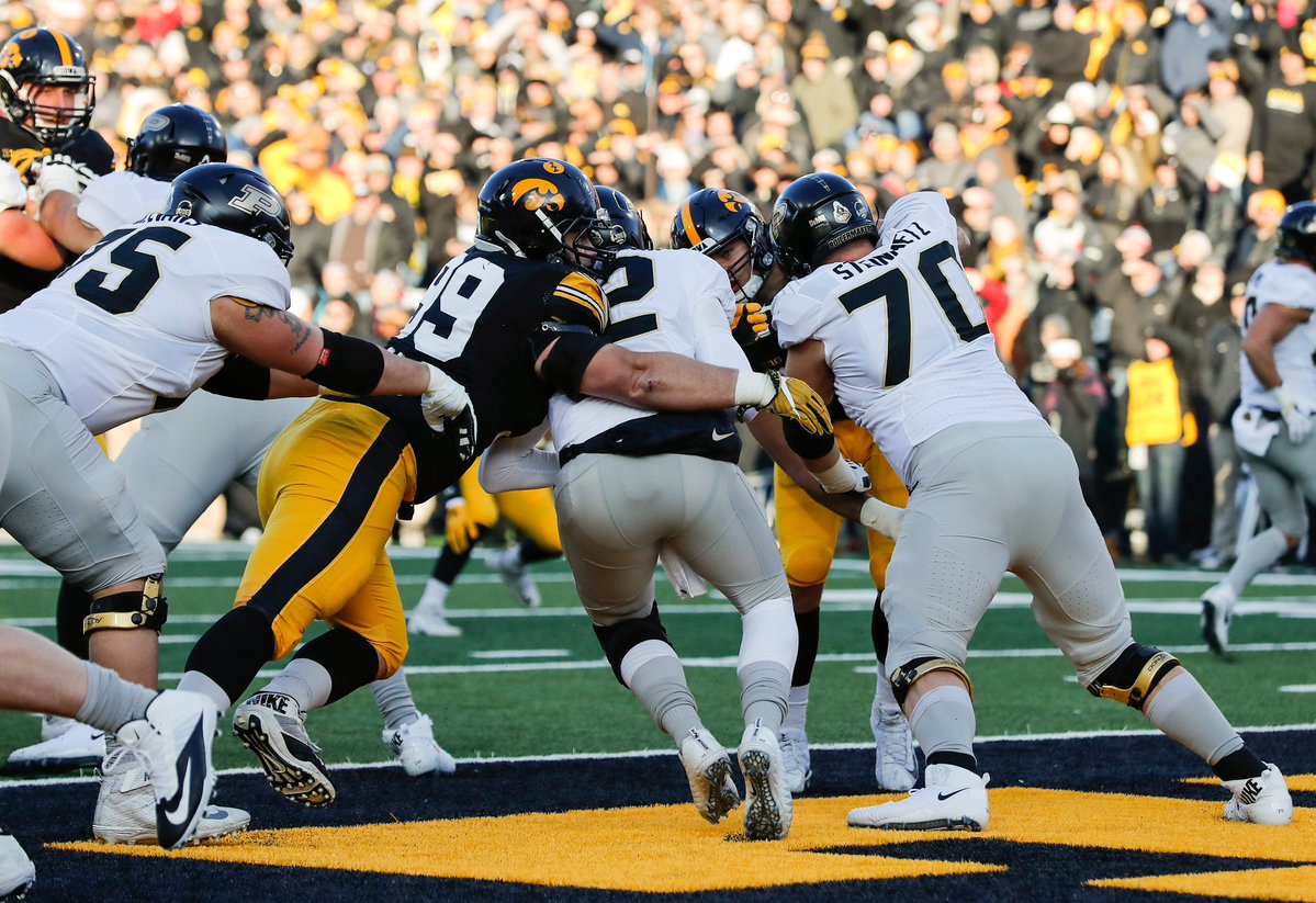 LegacyHawks's tweet image. Happy Birthday to Nathan Bazata! Have a good day. Go Hawks! #LegacyHawk