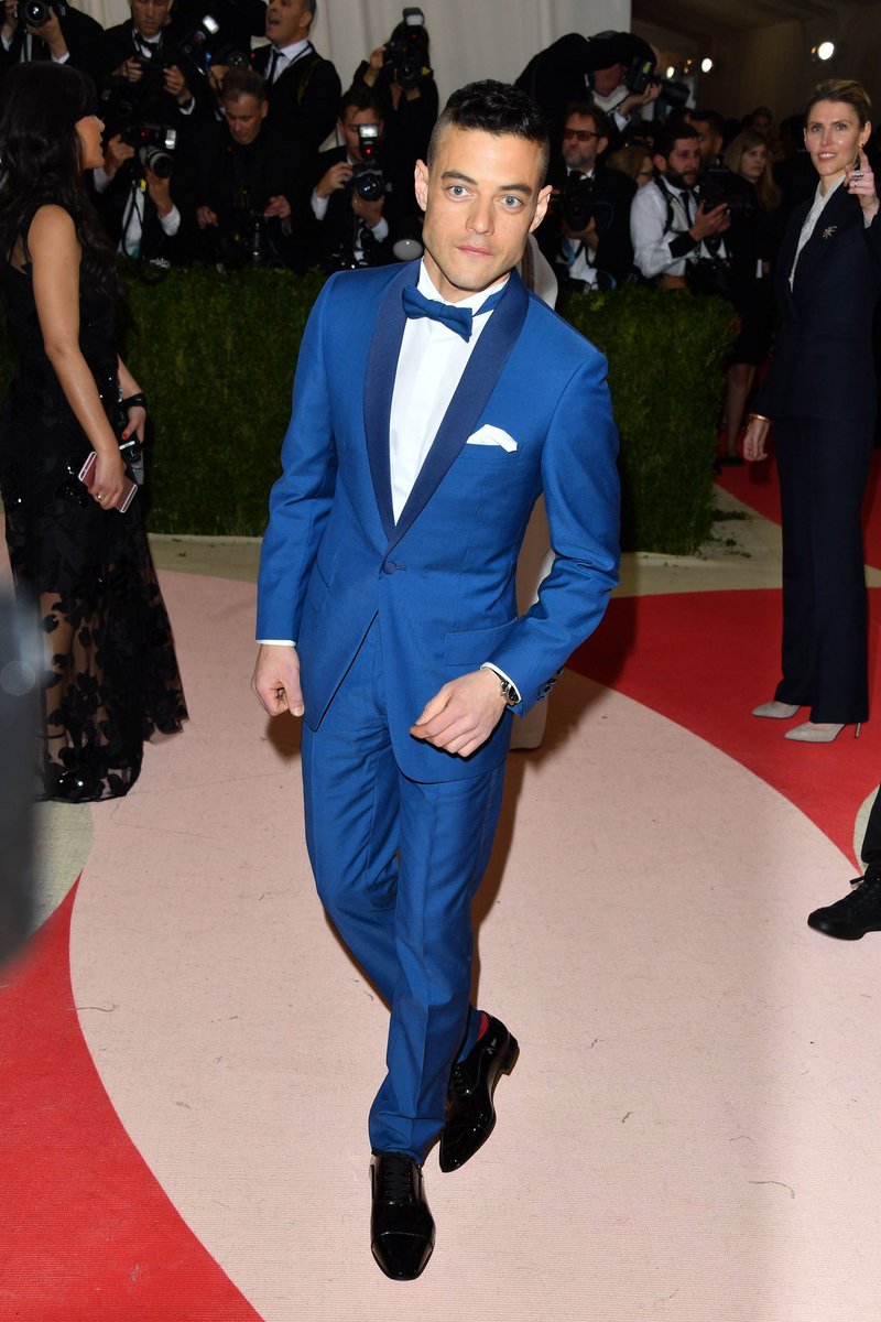 AAOsAwesomeFans's tweet photo. Rami Malek at the 2016 Met Gala 😍🥰💙🤍 #RamiMalek https://t.co/d16ESji0eD