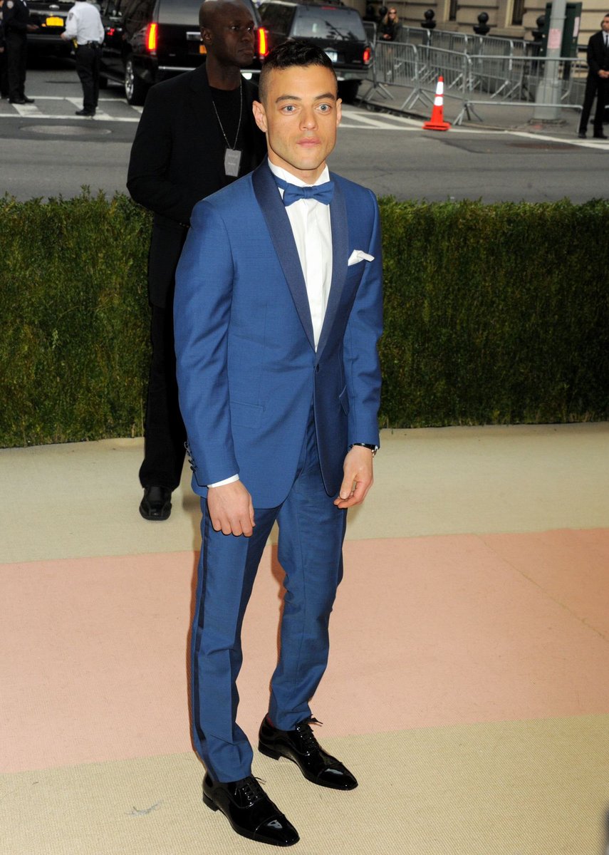 AAOsAwesomeFans's tweet photo. Rami Malek at the 2016 Met Gala 😍🥰💙🤍 #RamiMalek https://t.co/d16ESji0eD