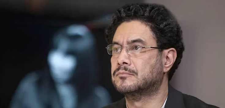 ColectivoDeAbogad@s (@ccajar) on Twitter photo #Recomendado🌷Los héroes que acompañaron a Iván Cepeda en el juicio que tiene a Uribe contra las cuerdas
Mientras se espera la sentencia en el juicio contra Álvaro Uribe, <a href="/parescolombia/">Fundación Paz & Reconciliación</a> destaca la incansable lucha del <a href="/Ccajar/">ColectivoDeAbogad@s</a> contra la impunidad en Colombia y las consecuencias #Recomendado🌷Los héroes que acompañaron a Iván Cepeda en el juicio que tiene a Uribe contra las cuerdas
Mientras se espera la sentencia en el juicio contra Álvaro Uribe, <a href="/parescolombia/">Fundación Paz & Reconciliación</a> destaca la incansable lucha del <a href="/Ccajar/">ColectivoDeAbogad@s</a> contra la impunidad en Colombia y las consecuencias