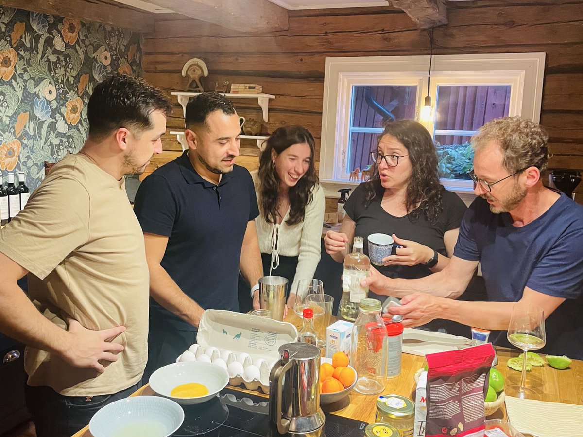 StelkensLab's tweet image. We hosted illustrious international guest for our workshop on yeast genomics and evolution in Sweden! Thanks to @FcocubillosR @pablovilla81 and Gilles Fischer for sciencing, kayaking, walking, talking, beer tasting, and just generally making science as fun as it can be!