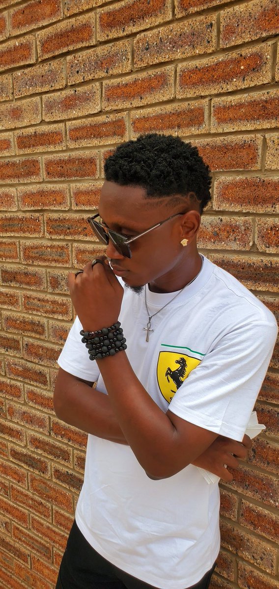 _dikeprosper's tweet image. Hi there π I'm Prosper. Iβm 18yrs old, from Nnewi Anambra State.
Can i meet you?