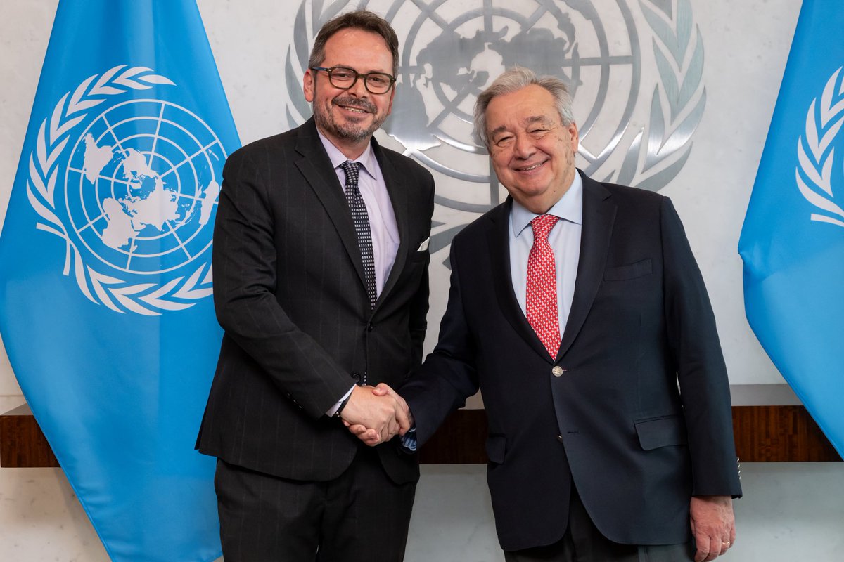 CGRuizMassieu's tweet image. Hoy conversé con el Secretario General @antonioguterres sobre el papel que Naciones Unidas ha desempeñado y seguirá desempeñando en apoyo a los esfuerzos de paz de Colombia. Reiteré mi agradecimiento por la confianza depositada en mí para dirigir la Misión en Haití @BINUH_UN.