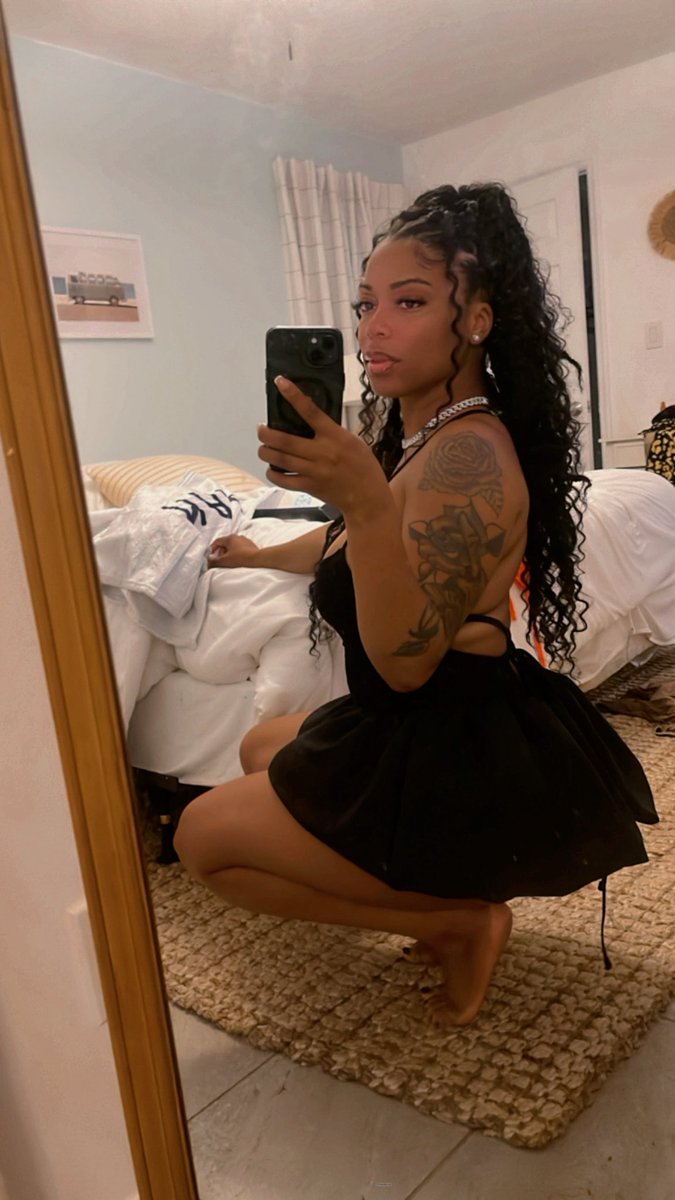 roscott_'s tweet photo. Body getting thicker 🤪 https://t.co/eg8nOijjFr