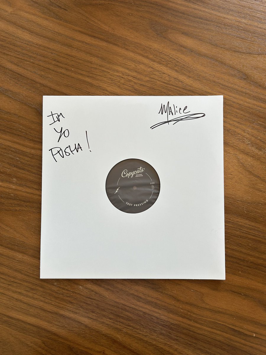 Join us for a virtual album listening party on #Mellomanic today at 7pm EST for a chance to win a signed vinyl test pressing. RSVP: 

mellomanic.com/event/5adb018b…