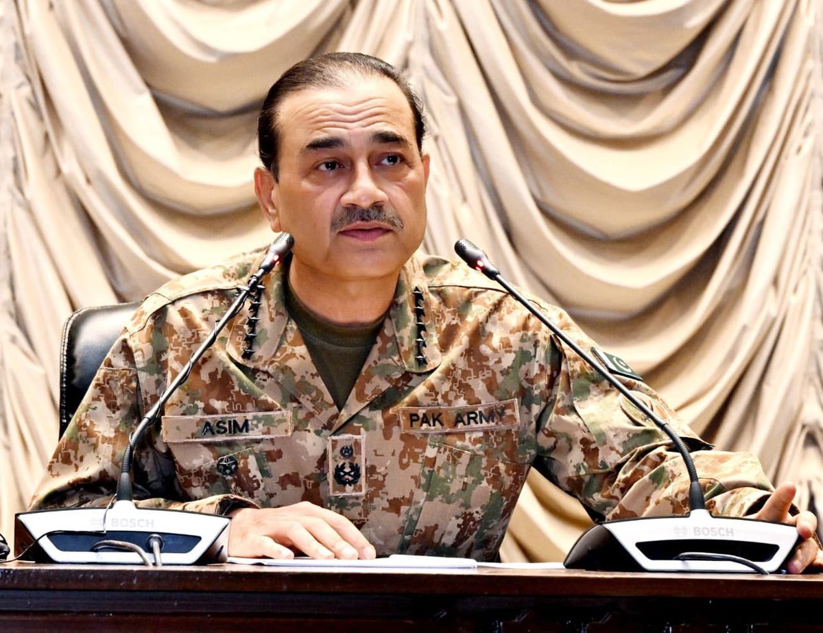#ادبی_رنگ
#عاطفی_رنگ
#مزاحمت_ہی_واحد_راستہ_ہے

سب دی کُتی ماں آ گئی اے پر ووٹ
کریں چاچا  یاکہ مریم رنڈی کا یارر