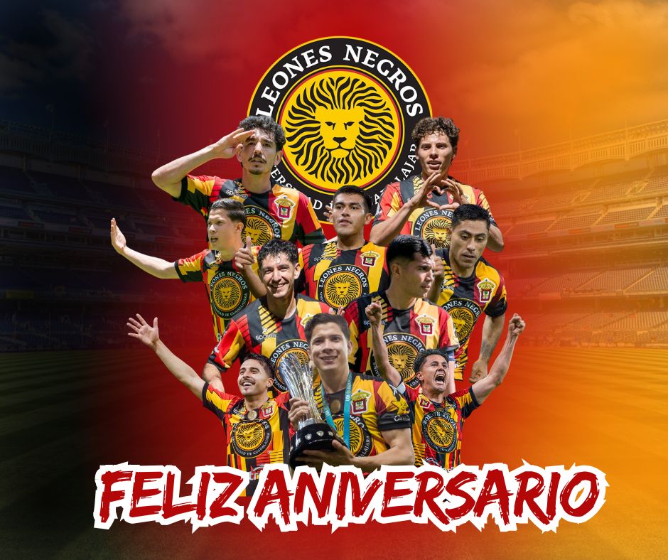 51 años de historia, de lucha y de pasión por la camiseta 🦁
¡Hoy celebramos a los <a href="/LeonesNegrosCF/">Leones Negros de la UdeG</a>!
Orgullo que se lleva en el corazón. 💛🖤
#LeonesNegros #CUGDL