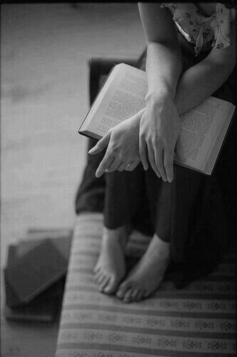 freespirit2311's tweet image. Mi piaci talmente tanto, che se fossi un libro ricomincerei mille volte da capo.

#Buonanottecosì