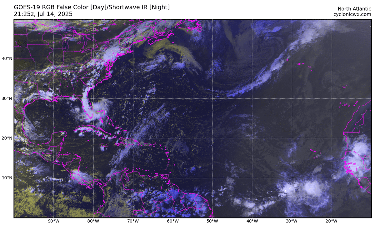 cyclonicwx's tweet image. Looks like some issues with the GOES data flowing right now. Luckily this year I've got a backup which is keeping things up to date. Only downsides are no data south of the equator and low resolution visible data in full disk. #93L still appears sheared, and its convection is…