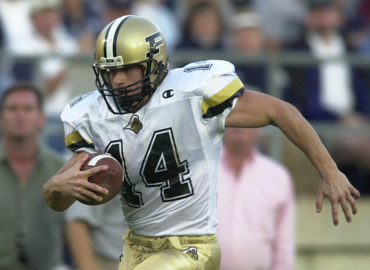 AlanKarpick's tweet image. It's Monday so check out our Chariot Auto Group Monday Night Memories Series of Rose Bowl recollections. Today's subject, the super speedy Vinny Sutherland--#Purdue's All-Big Ten receiver on the 2001 Rose Bowl team. on3.com/teams/purdue-b…