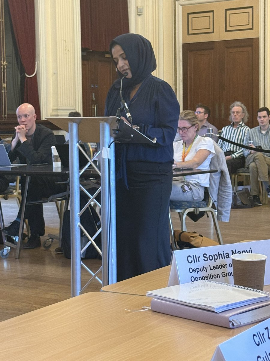 LakminiShah's tweet photo. At tonight’s Council meeting, proud to see my Labour councillor colleagues leading the way, putting Newham residents first and making decisions that truly contribute to the betterment of our communities. https://t.co/Sa9OYZaEDp