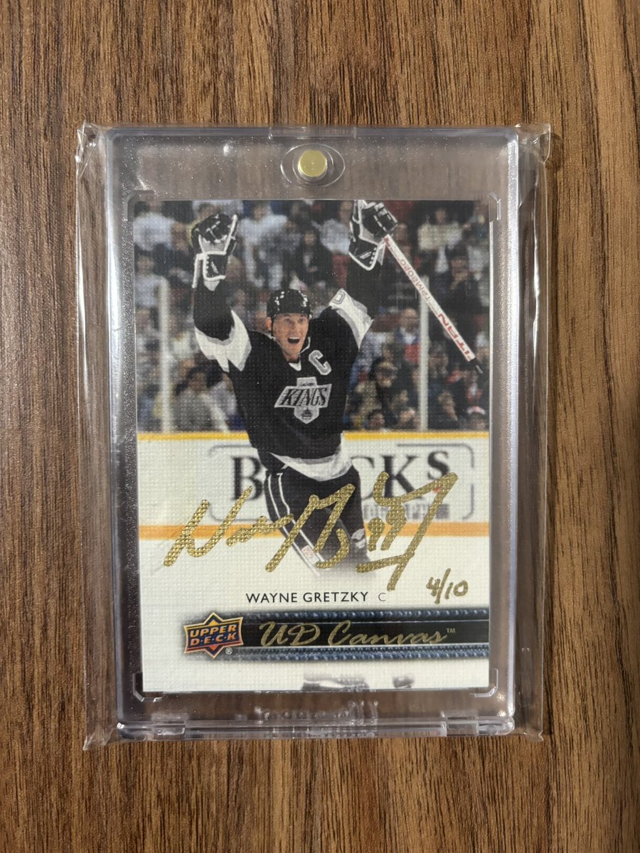 The canvas lover from Boston U. tweet media