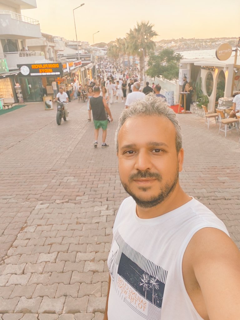 _aliyenel's tweet photo. Didim ve Pamukkaleden 🥵🏊🚶‍➡️ https://t.co/9RwQfzFvRH