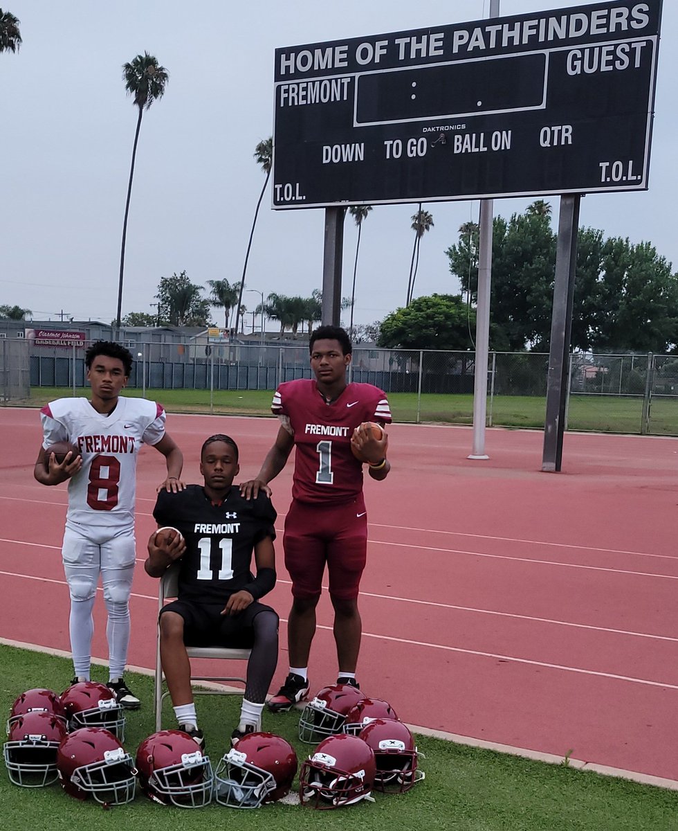 Fremont 2025 Varsity Football (@fremont2025fb) on Twitter photo Dynamic Fremont Pathfinders senior backfield. #8 Daniel Battle, #11 Daryl Gates, #1 Elijah Ware <a href="/latsondheimer/">eric sondheimer</a> <a href="/LACitySection/">City Section News</a> <a href="/DanielIbarra65/">Daniel Ibarra</a> <a href="/Amandtastic/">Amanda Scurlock</a> <a href="/2BEENTHAT_/">LLSB💔</a> <a href="/CoachNolanGivan/">Nolan Givan</a> <a href="/michaelJreed4/">LASC COUGARS</a> <a href="/CoachFin_/">James Finley</a> <a href="/Matty_AhYou/">Matty Ah You</a> <a href="/GregBiggins/">Greg Biggins</a> <a href="/CoachCooperUNLV/">Coach Hunkie Cooper</a> <a href="/CoachBlevinsISU/">Buddy Blevins</a> <a href="/TKJay15/">TK Jay</a> Dynamic Fremont Pathfinders senior backfield. #8 Daniel Battle, #11 Daryl Gates, #1 Elijah Ware <a href="/latsondheimer/">eric sondheimer</a> <a href="/LACitySection/">City Section News</a> <a href="/DanielIbarra65/">Daniel Ibarra</a> <a href="/Amandtastic/">Amanda Scurlock</a> <a href="/2BEENTHAT_/">LLSB💔</a> <a href="/CoachNolanGivan/">Nolan Givan</a> <a href="/michaelJreed4/">LASC COUGARS</a> <a href="/CoachFin_/">James Finley</a> <a href="/Matty_AhYou/">Matty Ah You</a> <a href="/GregBiggins/">Greg Biggins</a> <a href="/CoachCooperUNLV/">Coach Hunkie Cooper</a> <a href="/CoachBlevinsISU/">Buddy Blevins</a> <a href="/TKJay15/">TK Jay</a>