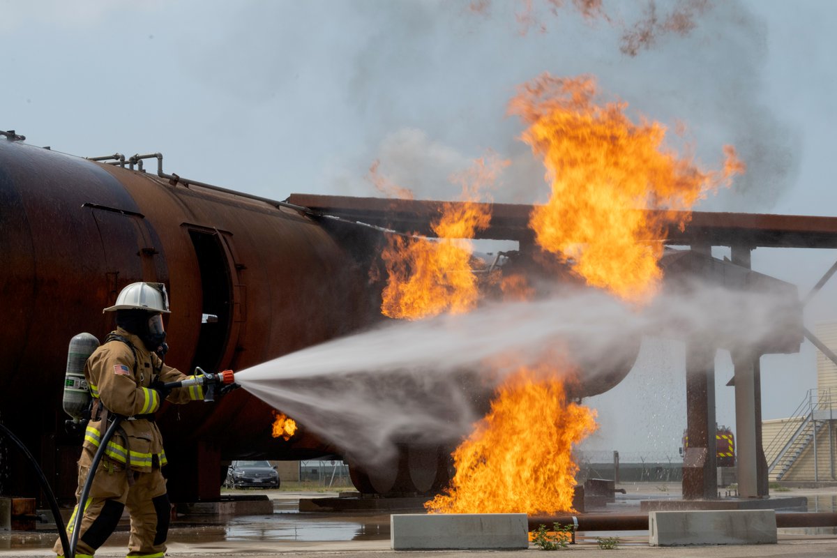 AirNatlGuard's tweet image. Civil engineers with the @156WingPRANG sharpened their operational skills while supporting real-world construction projects that enhanced operational efficiency and infrastructure at Aviano Air Base, Italy. 🛠️
🔗ang.af.mil/Media/Article-…