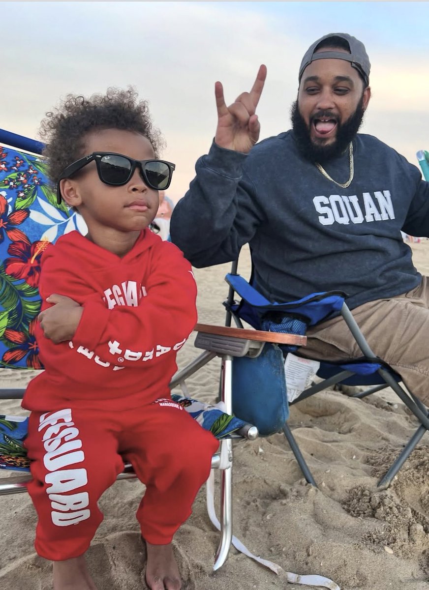 ‘Squan Goals 🤘🏽🎸 #BeachConcert