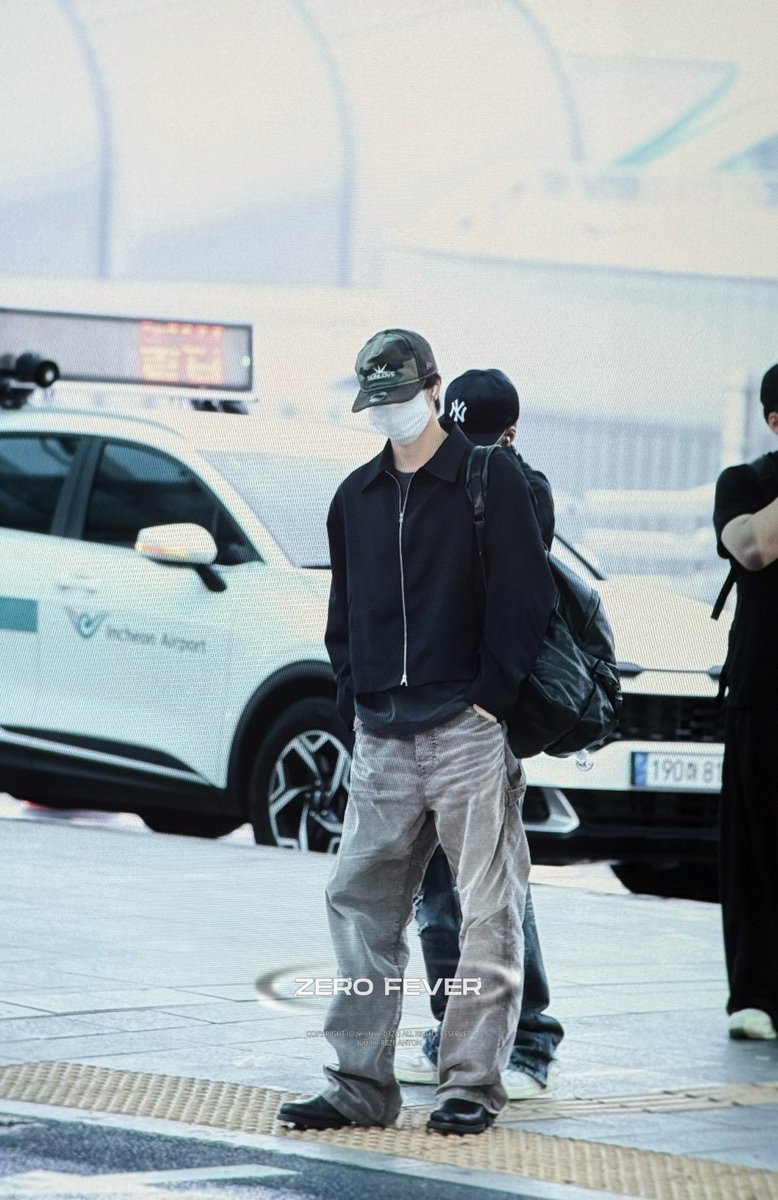 zerofever0321's tweet image. 250715 ICN λͺ¨λΈ γ΄γ
γ
#RIIZE #λΌμ΄μ¦ #ANTON #μ€ν€ #γ’γ³γγ³
