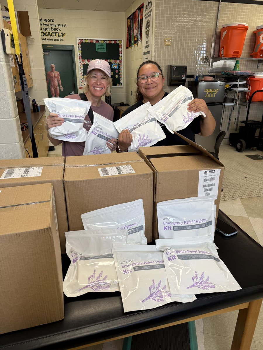 Holmes Huskies Football 🏈 (@holmeshuskyfb) on Twitter photo Thank you to doTERRA Healing Hands Foundation for helping our donation drive for Kerr county relief <a href="/doterraHHF/">The dōTERRA Healing Hands Foundation®</a> <a href="/NISD/">Northside ISD</a> <a href="/NISDHolmes/">NISD Holmes</a> <a href="/nisd_nsite/">nisd_nsite</a> <a href="/NISD_Athletics/">NISD_Athletics</a> #hillcountrystrong Thank you to doTERRA Healing Hands Foundation for helping our donation drive for Kerr county relief <a href="/doterraHHF/">The dōTERRA Healing Hands Foundation®</a> <a href="/NISD/">Northside ISD</a> <a href="/NISDHolmes/">NISD Holmes</a> <a href="/nisd_nsite/">nisd_nsite</a> <a href="/NISD_Athletics/">NISD_Athletics</a> #hillcountrystrong
