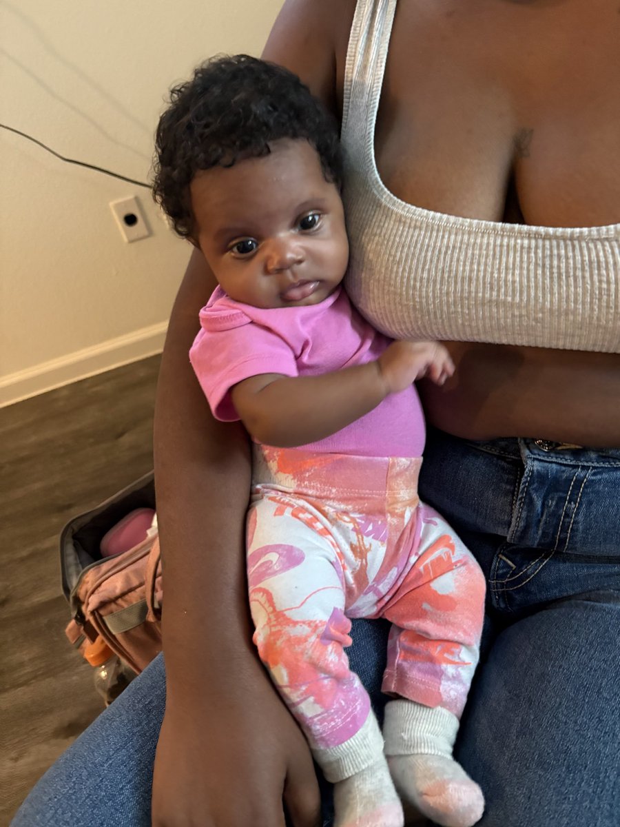 kilaaaab's tweet image. My baby girl 🥹😍