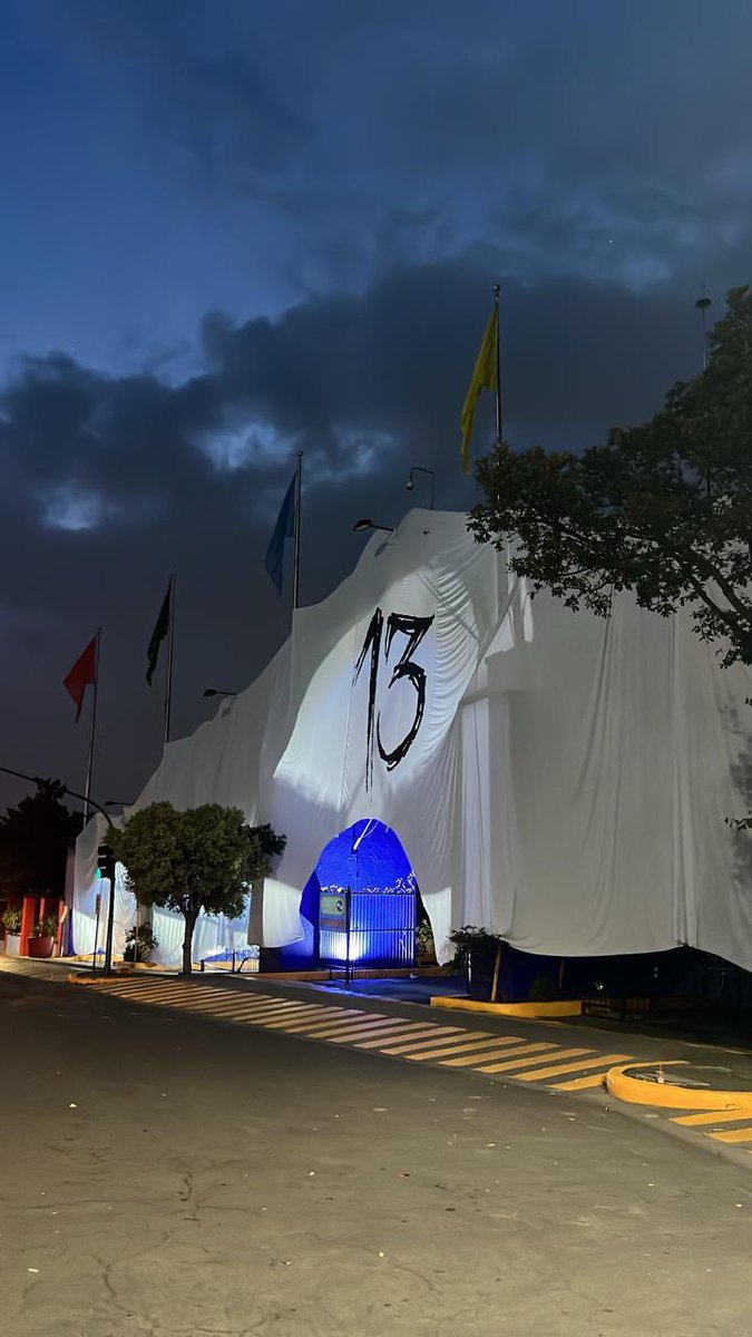 🚨 ¿Alguien sabe qué está pasando en <a href="/SixFlagsMexico/">Six Flags Mexico</a> 🤔? 

<a href="/sopitas/">Sopitas</a> <a href="/TimeOutMexico/">timeoutmexico</a> <a href="/juanfutbol/">juanfutbol</a> @primerafila <a href="/ChilangoCom/">Chilango</a> <a href="/ChumelTorres/">Chumel Torres</a>