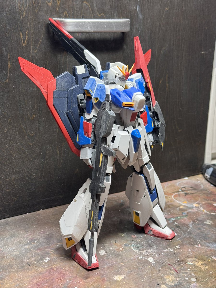Kira_LEGEND's tweet image. ゼータ進捗

ka素組みとの対比画像

私のはkaと2.0のミキシングだから対比はおかしいかも知れないけど💦

だいぶガッチリしてきましたね♪

#いつまでも君は刻の涙を見る40th
#teamMAG4
#Zガンダム40周年