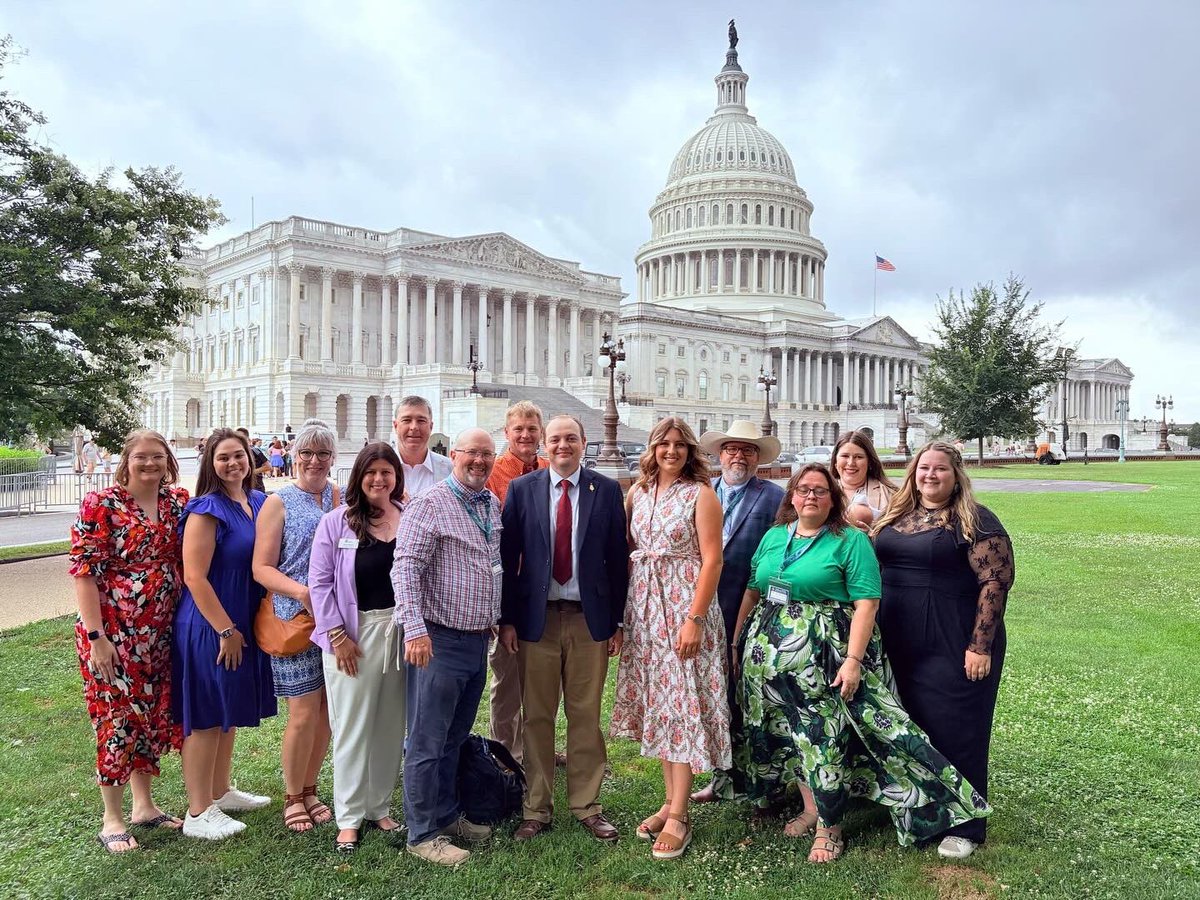 TNFFAFoundation's tweet image. From TN to D.C.! 🚍🇺🇸

36 @tnffa members &amp;amp; 11 advisors &amp;amp; chaperones spent an inspiring week at the @NationalFFA Washington Leadership Conference — growing as leaders &amp;amp; exploring our nation’s capital.

Thanks to @CornTennessee for helping make it possible! 💙💛

#TNFFA | #WLC25