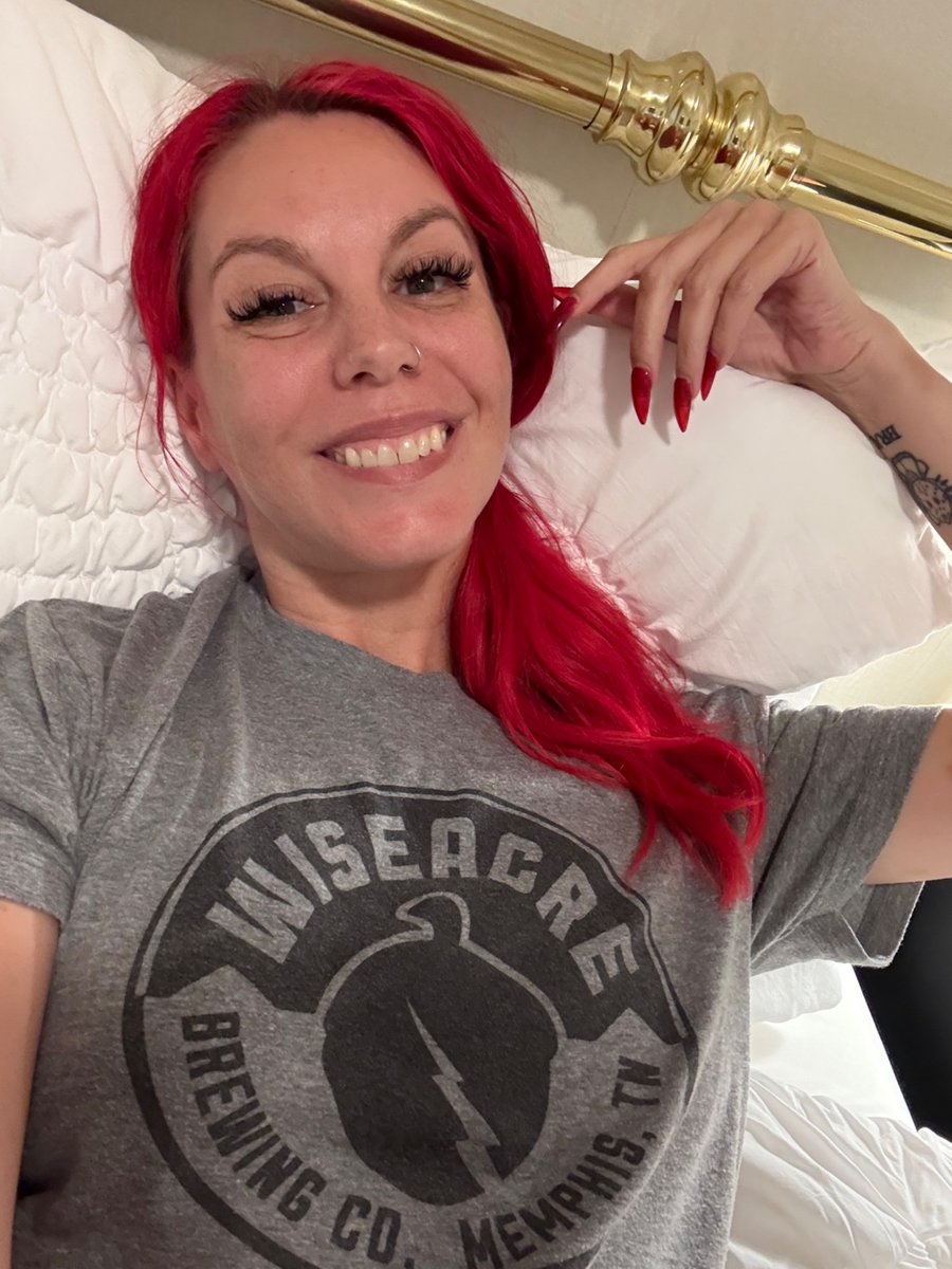 New Haven!! I’ve made it. Come see me 💕💕💕💕

🔗 link in bio for how to book 🛑 NO DMS 

Foot fetish wrinkled soles feet tickling Femdom Yale footjob toes redhead brat