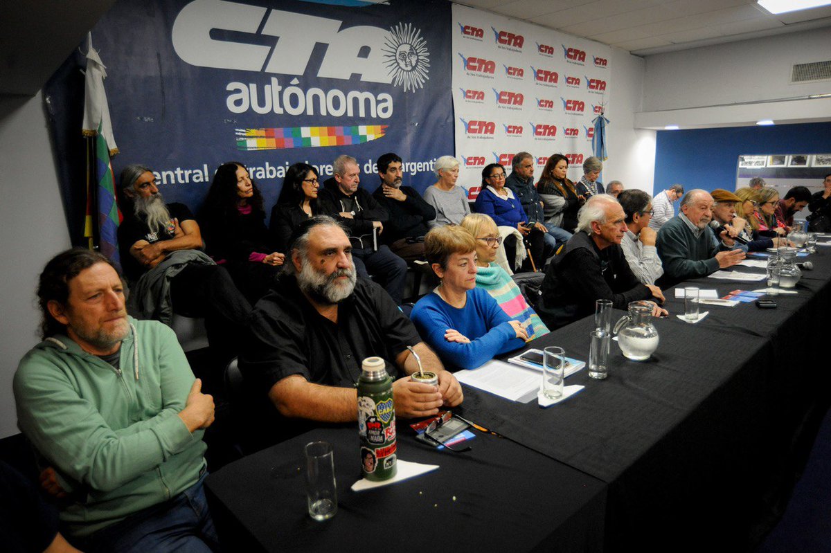 Plenario de Unidad de las CTA

Con una masiva asistencia, el encuentro celebrado en la sede de la CTA autónoma convocó a debatir "10 Medidas Urgentes para otra Argentina" y plantear un plan de lucha y acciones conjuntas
