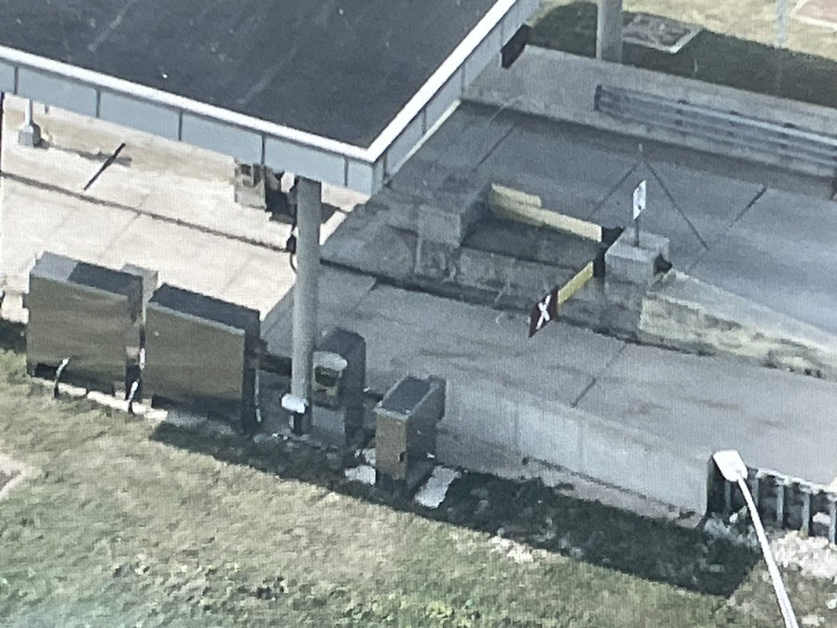 Ever wondered openly why you are using one thin lane at some ramp toll plazas while the adjacent lane is closed? Tollways have too, so work is underway to modify plazas to open lanes &amp; remove barriers. Watch for work now through 2027. More at cbsnews.com/chicago/live