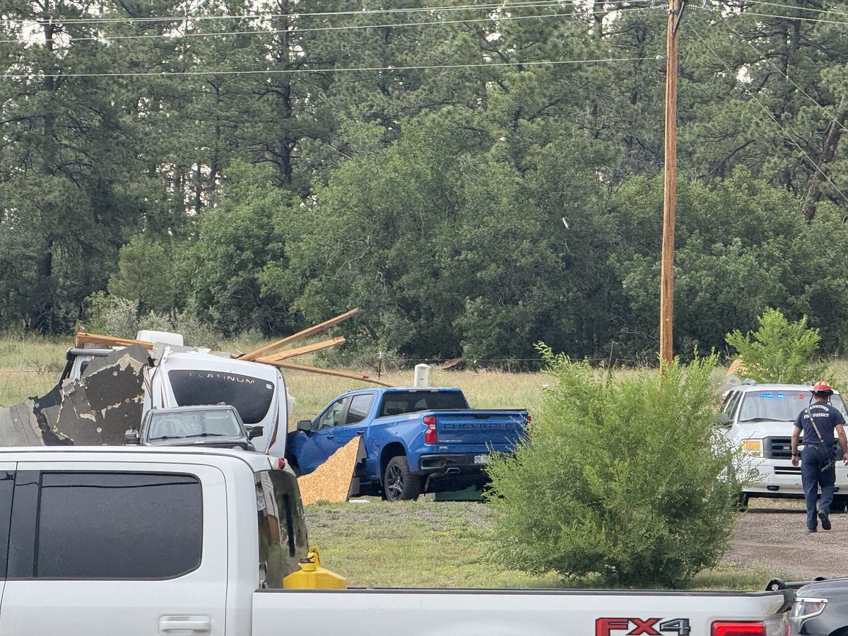 COWeatherguy's tweet image. Most I could get of the damage in Franktown, CO; RV destroyed with roof damage and debris scattered around the area. Very small localized path, but hey zero tornado threat today resulted in one!