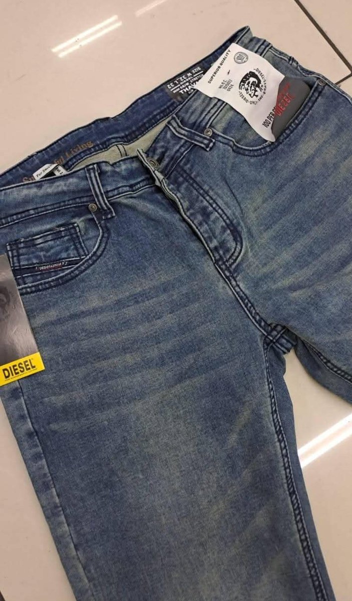 Rakgadi_EM's tweet image. I sell jeans 👖