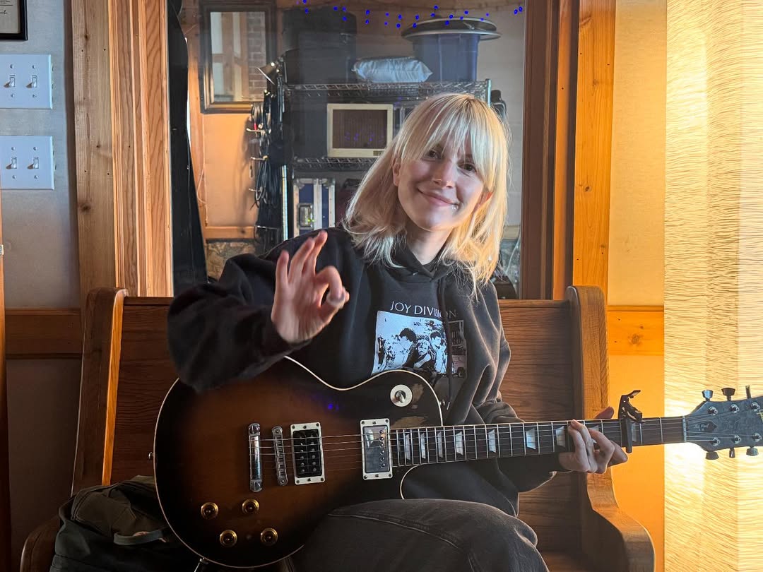 yelyahywilliams's tweet image. New photo of Hayley at Bell Tone Recording Studio by belltonerecording