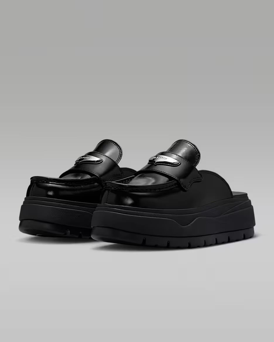 Nike Air Jordan Loafer Mule “Black Silver” が海外Nike公式