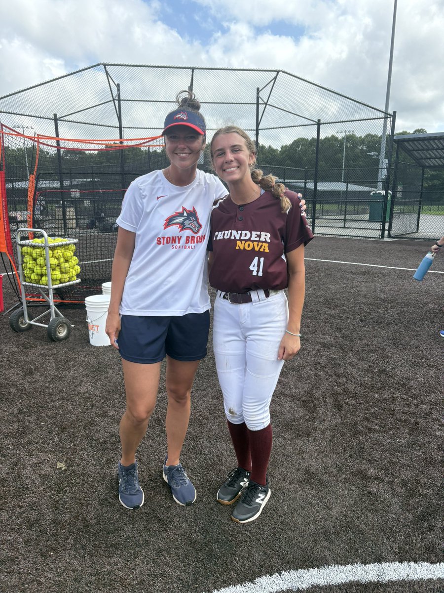 Ashley Robinson tweet media