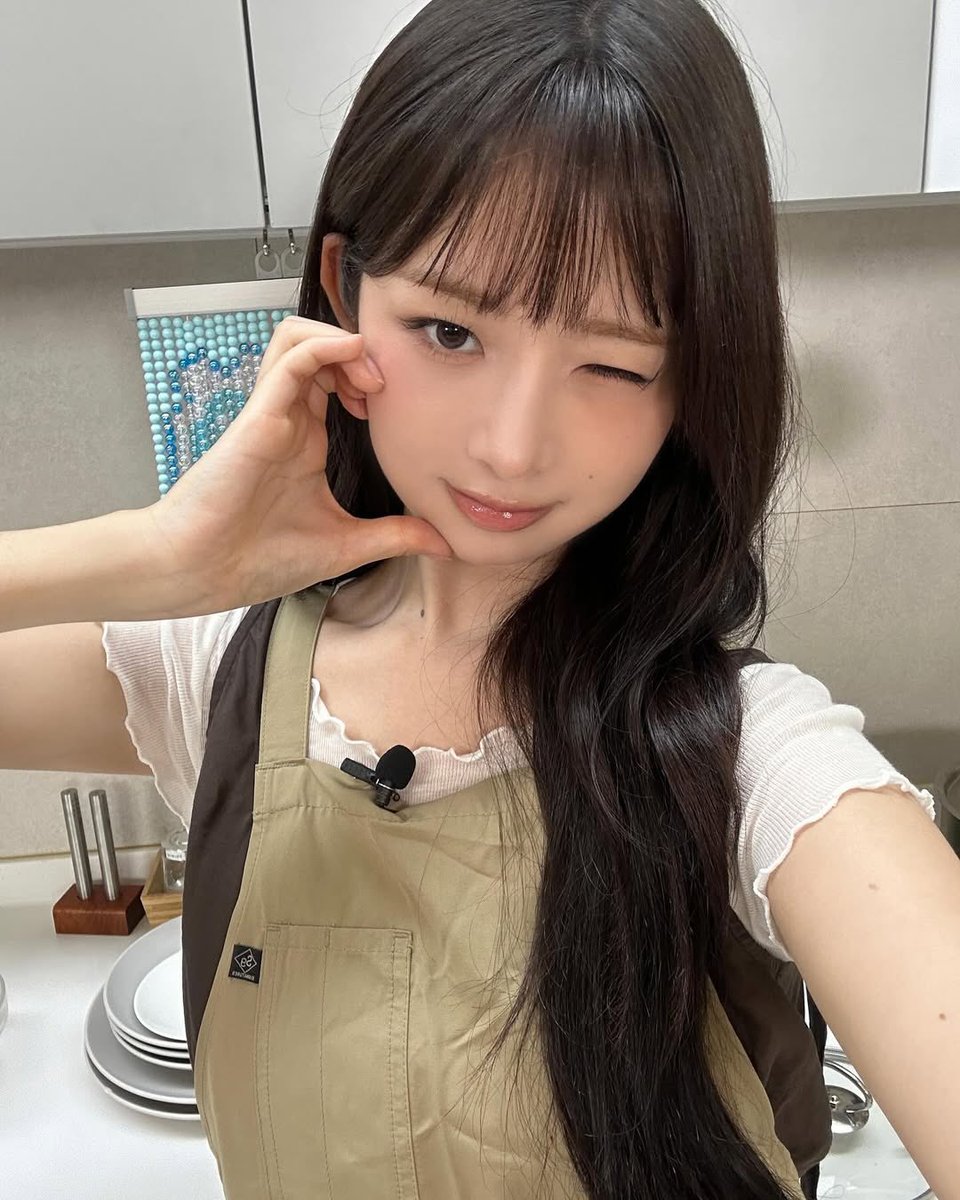 rei pics tweet media