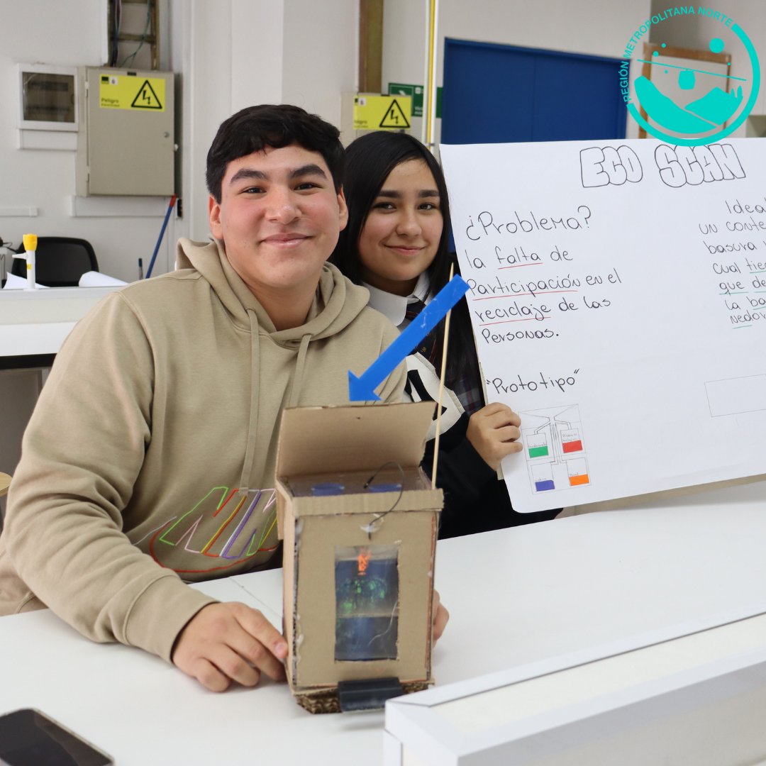 🔧✨ Metodología Innovación Escolar #IIE 
El pasado jueves junto a Patricia y Javiera de Ideo Maker, implementaron con los Clubes Explorador@s del Conocimiento el  Taller Maker: "Prototipa y comunica tu idea"
 #Ciencia #DiseñoEscolar #InnovaciónEscolar #Estudiantes #CTCI