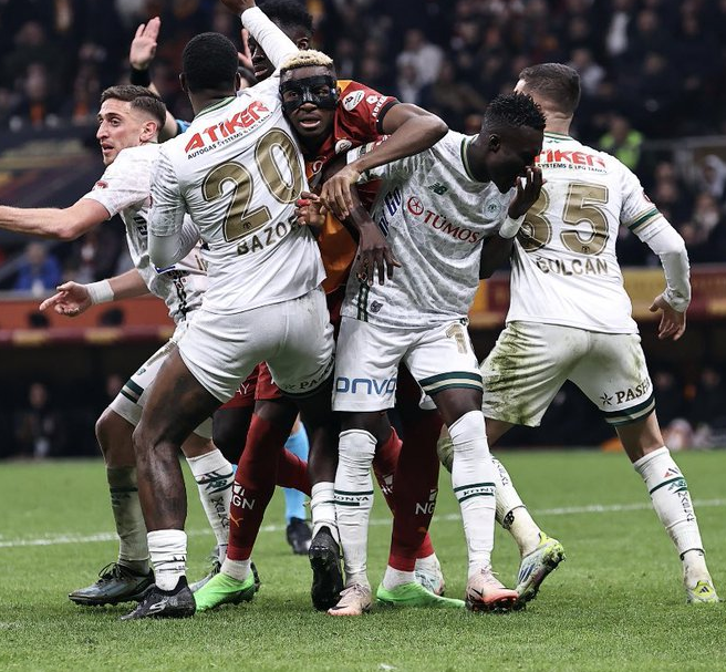 Kader onu Galatasaray'a doğru sürüklüyor. 
Var bir hayalimiz. Son bir kupa kaldı alınacak. 3-4 senelik bir proje lazım.