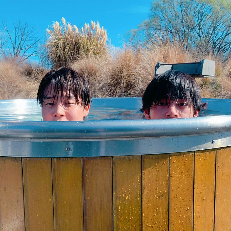 mokumokumo93's tweet photo. 切り取り動画や画像しか見ていない人
友情が分からない人
ソウルメイトの意味が分からない人
沈黙は金
2人の友情は永遠ですから
2人だけが分かり合えていればいいと思います https://t.co/gvzmIjmPGX