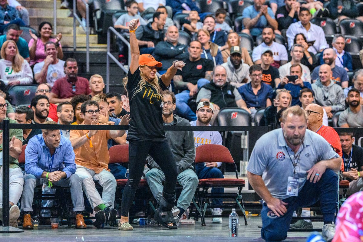 Rebecca_Roper_'s tweet image. Liz is up there going absolutely wild in Heaven—just like this moment right here!! LET’S GO JAX!! 🙌🔥🤠🫶🏻
📸: @Tony_Rotundo