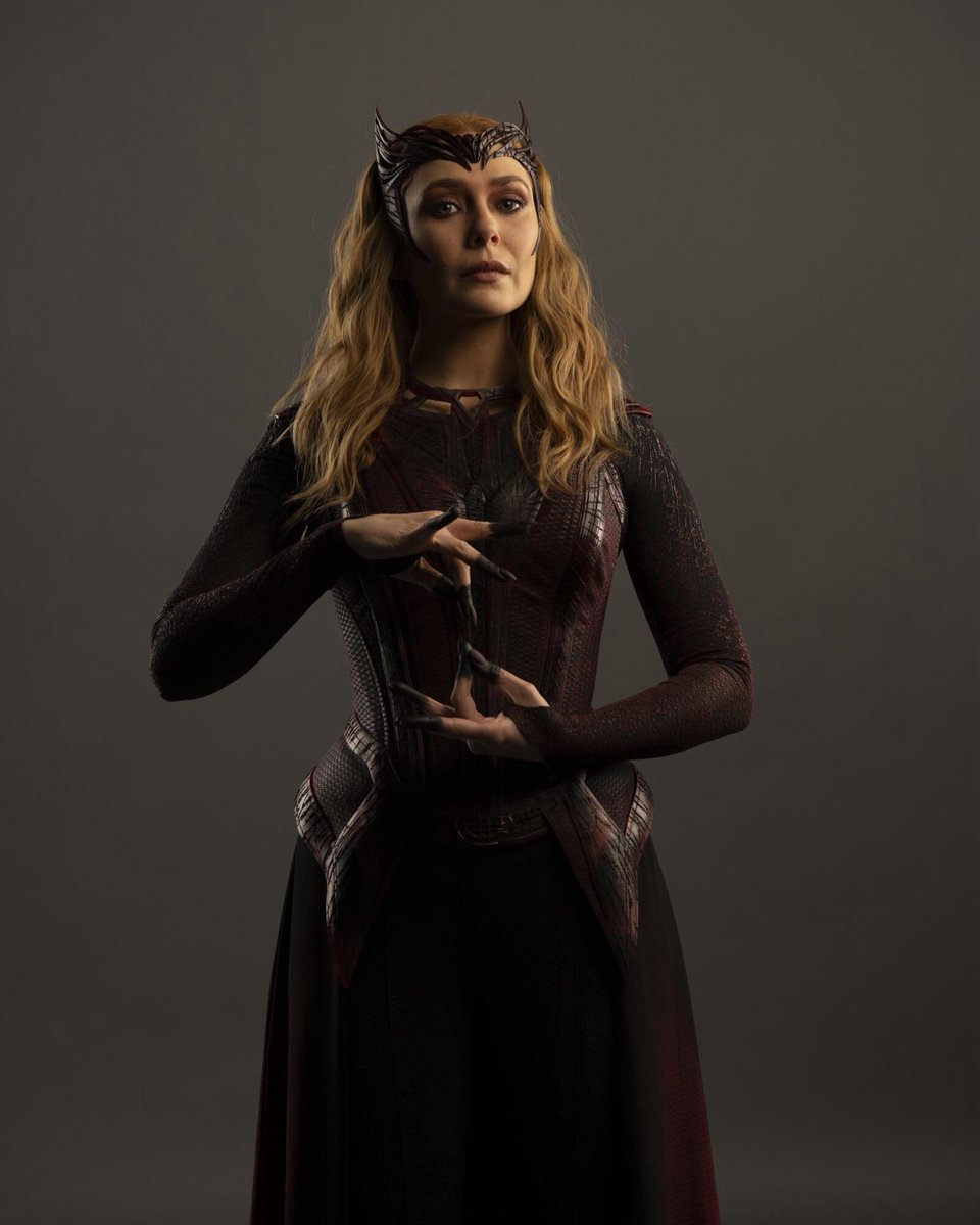 Lizzieolsennow's tweet image. real photos of Elizabeth Olsen as Wanda. They do exist!