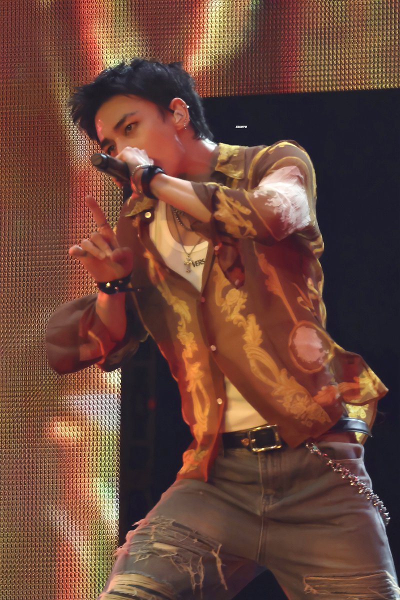 tinycrack's tweet photo. 250711 🥟 HD
In dominATE AMSTERDAM

#StrayKids #SKZ #스트레이키즈 #스키즈
#hyunjin #현진 #황현진 https://t.co/bDf0n0W1wy
