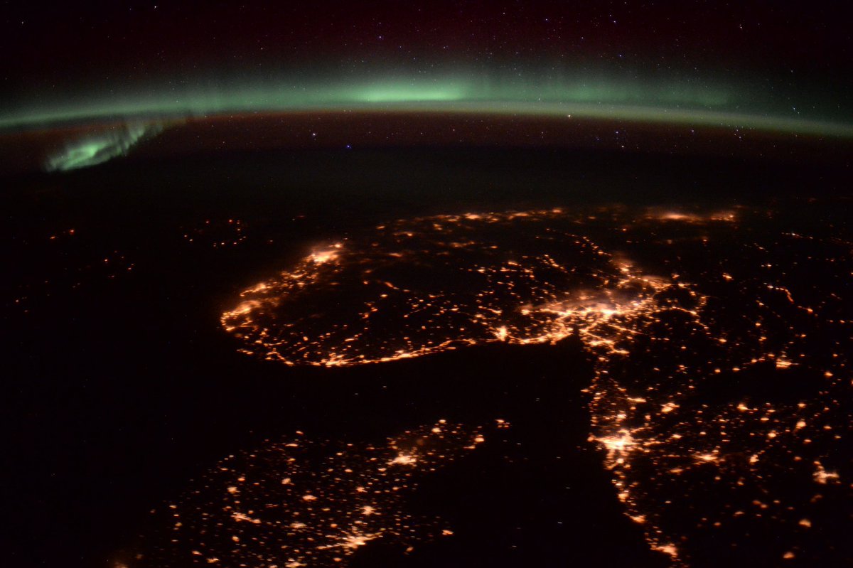 astro4pics's tweet photo. Earth at night from space https://t.co/twHOdaQ5cq
