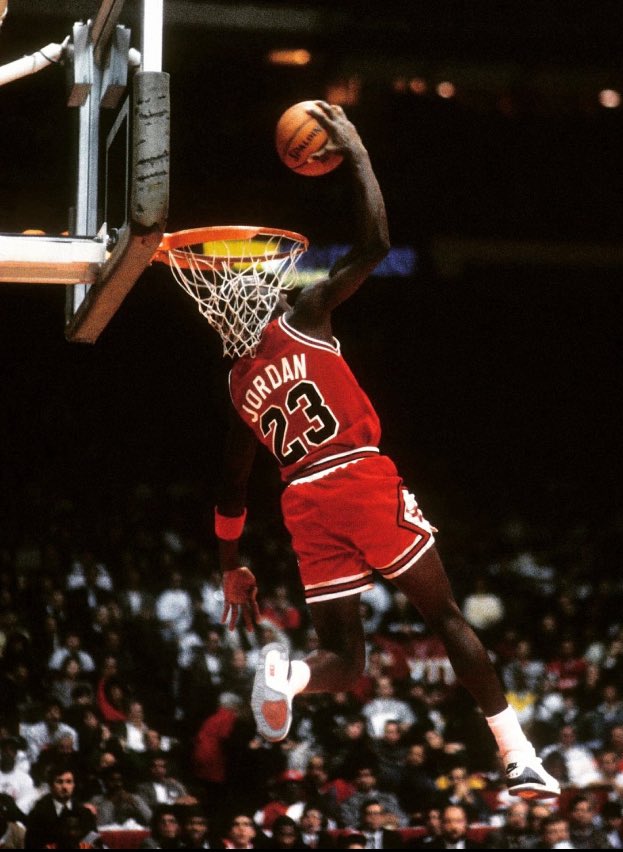 People on this app told me Mike never had a 48 inch vertical, it’s a myth 🤦🏻‍♂️

Okay, the man LITERALLY was ducking to not his his head on the rim 🤣