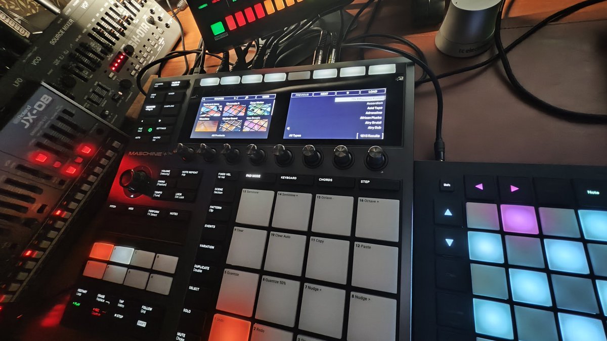Jane_0sint's tweet image. The New Gear👾 
NI Maschine +