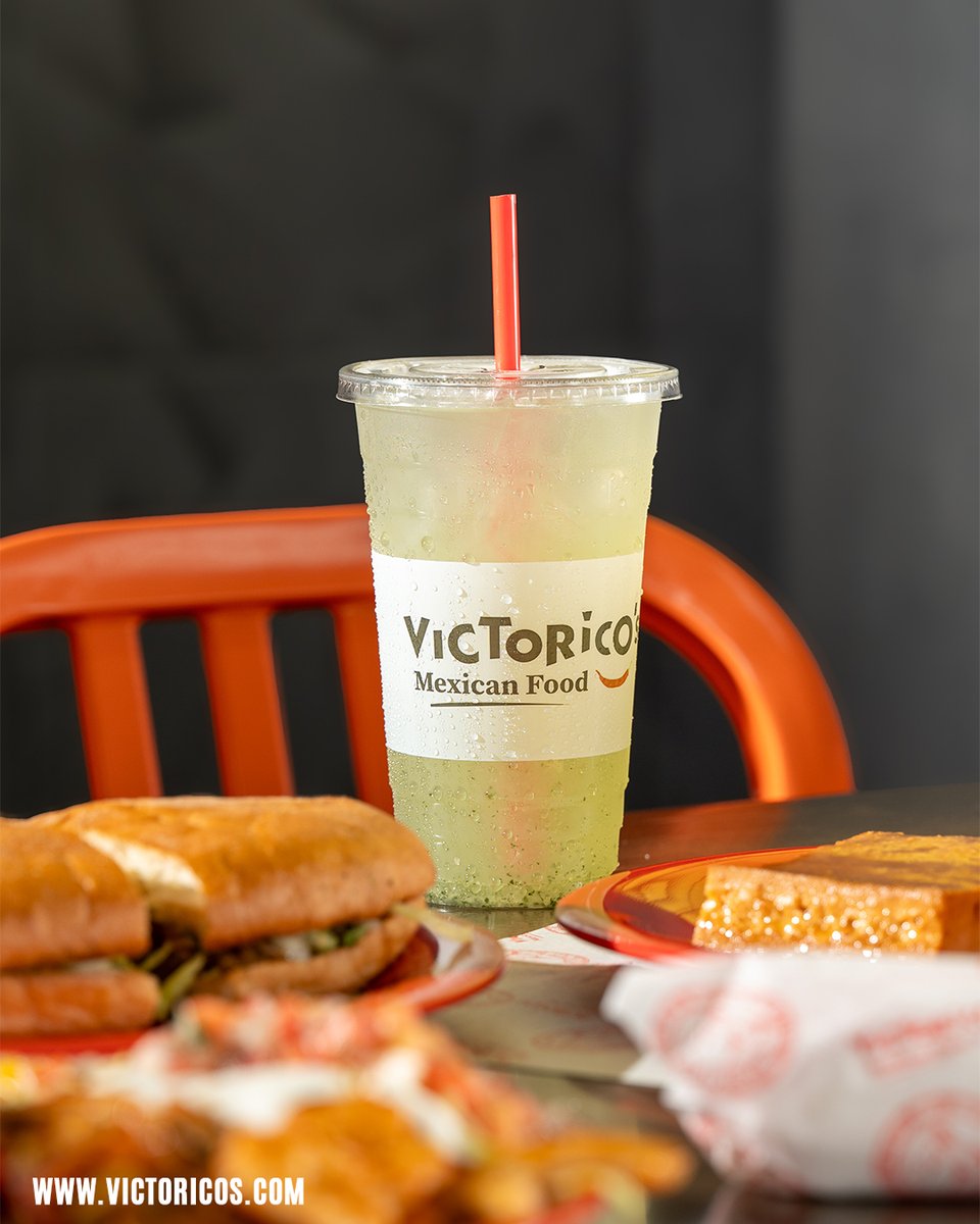 victoricosmex's tweet image. Cucumber with lime agua fresca🥤

Cool down the Northwest heat with our refreshing Cucumber with Lime Agua Fresca 🥒
Summer never tasted this fresh!💦

19 Locations in Oregon &amp;amp; Washington📍

When you think of flavor, think of Victorico’s 🌮

#SummerVibes #aguasfrescas
#madefresh