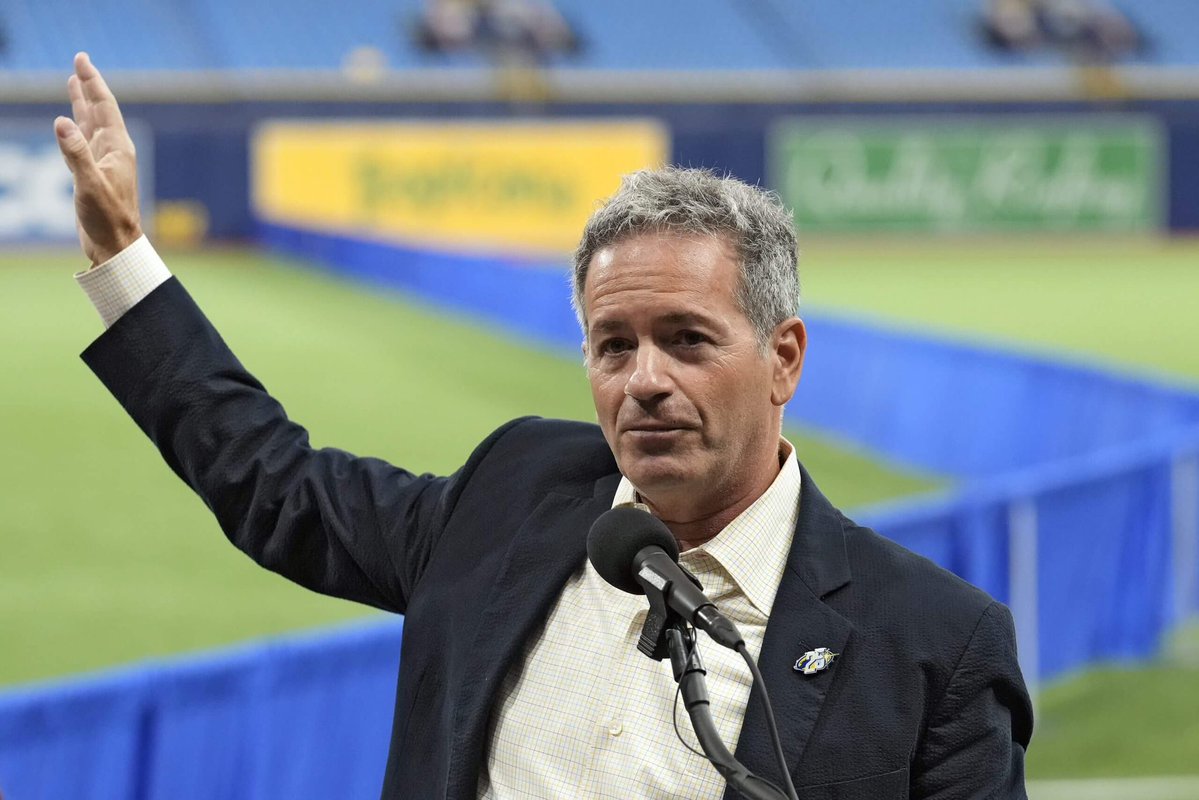 Tampa Bay Rays owner Stu Sternberg has reportedly agreed to a $1.7B deal to sell team 

#MLB #MLBTwitter #TampaBay #RaysUp