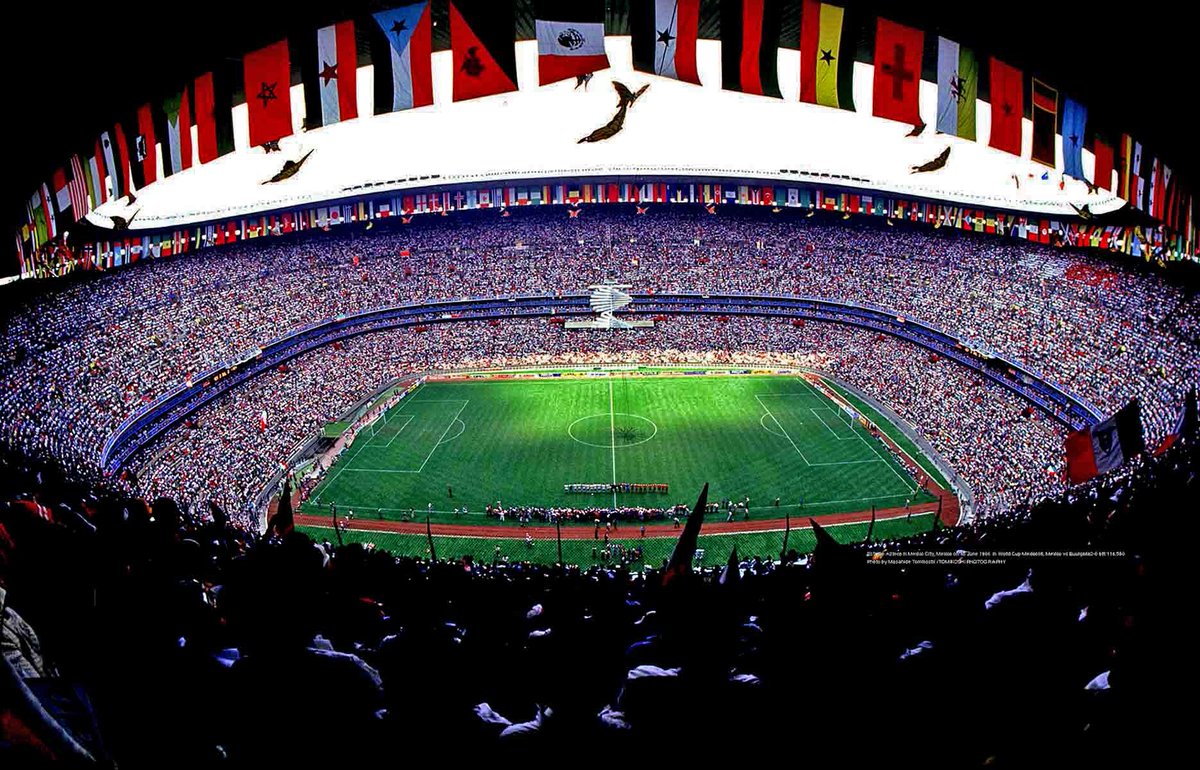 🔴CANADÁ PRESIONA A LA FIFA PARA QUITARLE A MÉXICO LA INAUGURACIÓN DEL MUNDIAL 2026

De acuerdo con reportes de La Columna Digital y Política Online, el gobierno de Canadá estaría buscando que el partido inaugural del Mundial 2026 se celebre en su territorio y no en el Estadio